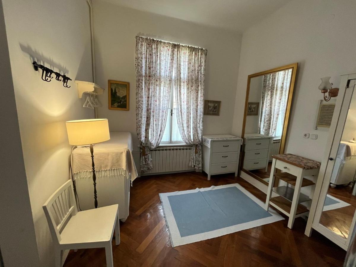 Guest House Ilicki Plac Zagreb Exterior photo